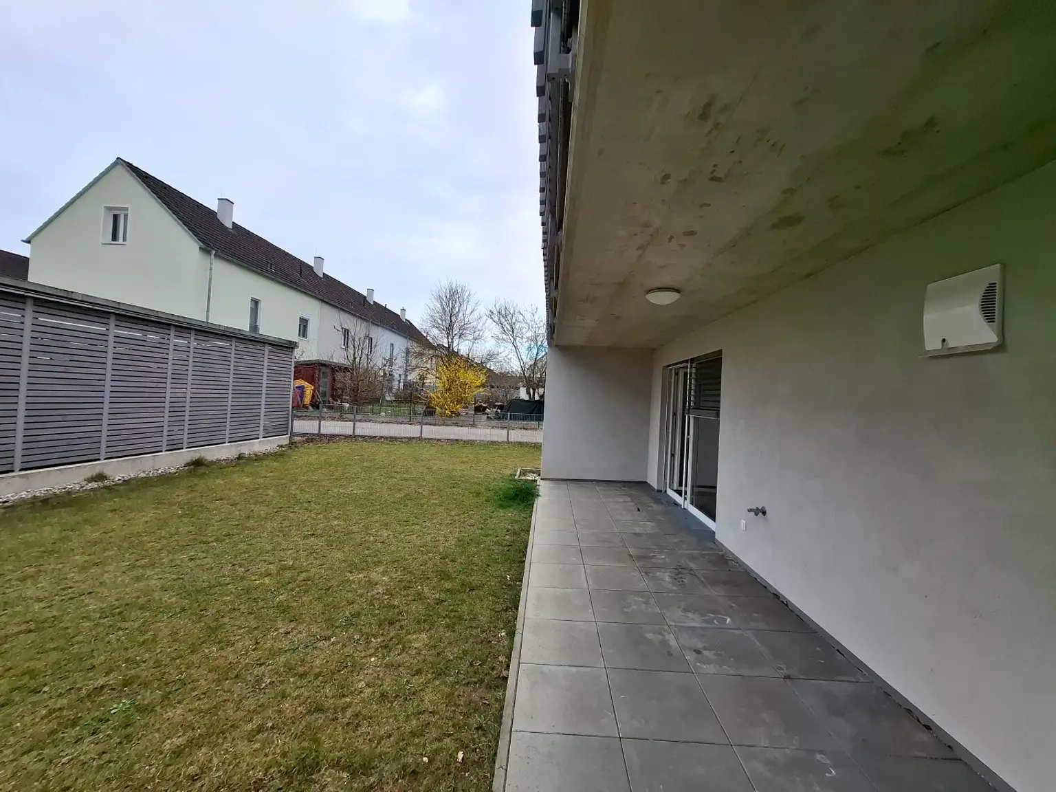 Loggia mit Garten