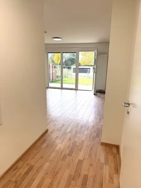 WUNDERSCHÖNER ERSTBEZUG MIT GARTEN UND SONNENTERRASSE