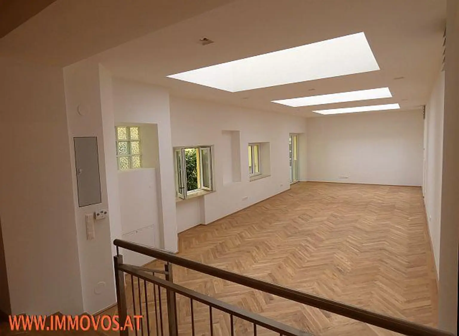 Hauptraum von oben.jpg