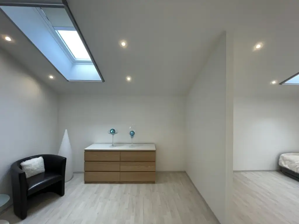 TOP-LIEGENSCHAFT MIT LUXUIÖSEM HAUS UND 2.568 m² GRUND - GRÜNRUHELAGE!