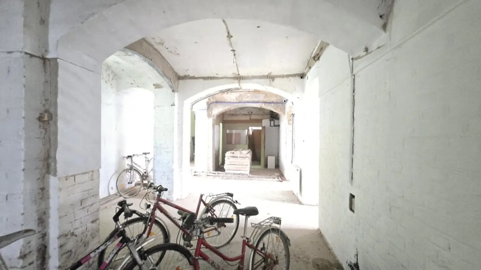 Innenhof Werkstätte Immobilie