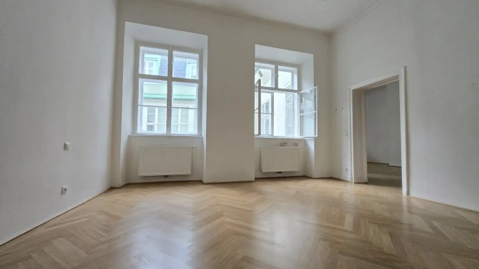 Traumhafte 2-Zimmer-Altbauwohnung in super zentraler Innenstadtlage