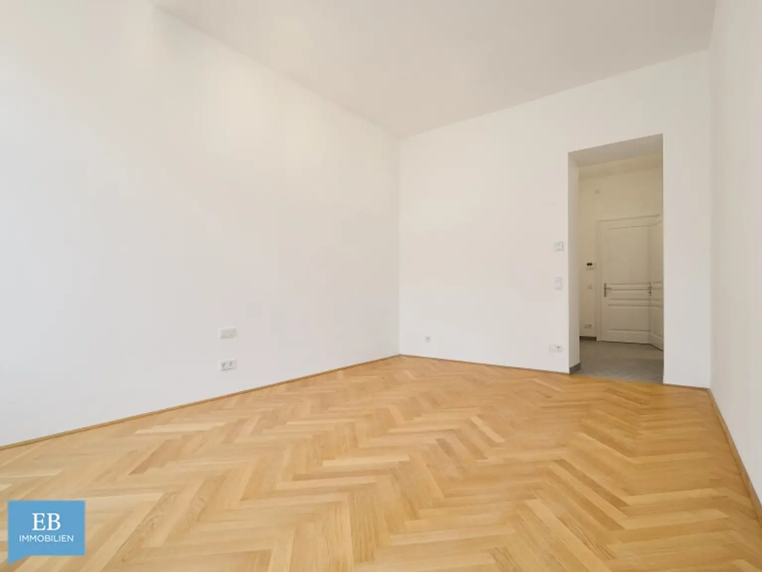 ALTBEWÄHRT TRIFFT AUF AVANTGARDE - Schöne Garconniere im 8ten Bezirk!