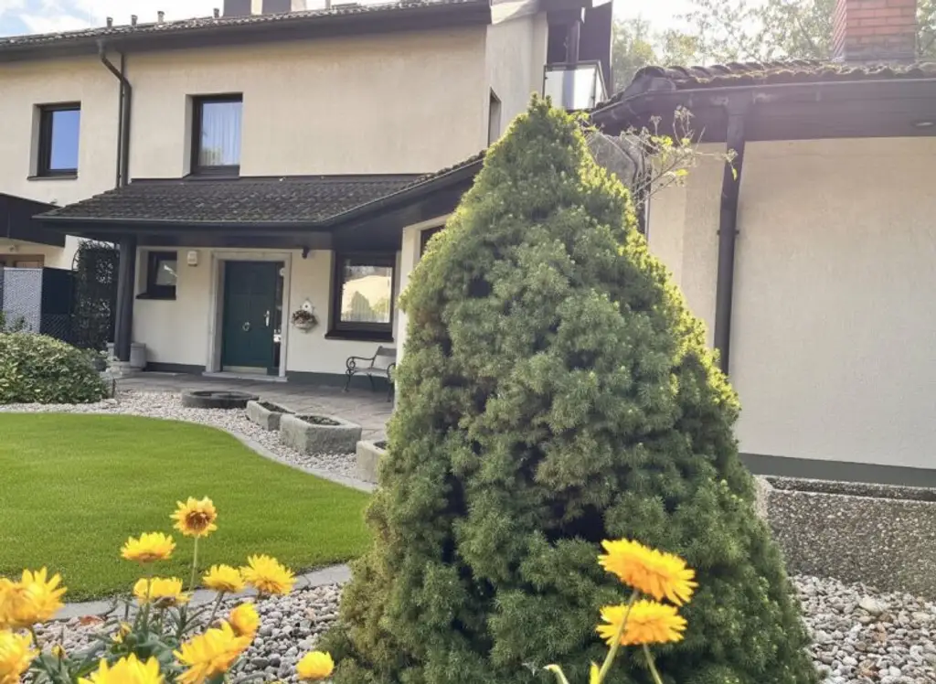 Charmantes Eckreihenhaus am Froschberg – mit Traumgarten, Doppelgarage & Salettl (im Alleineigentum!)