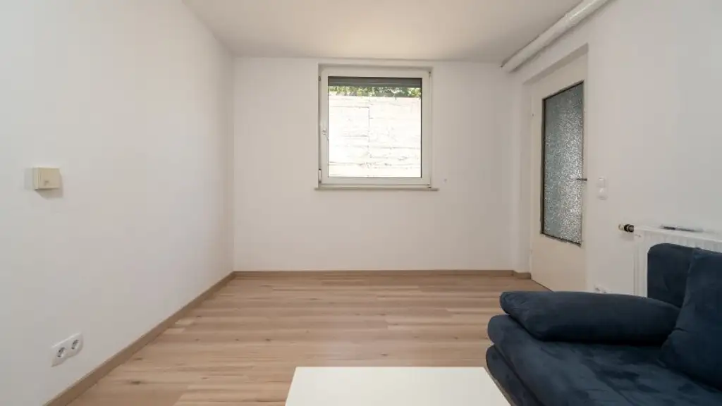 Renoviertes Haus in Loidesthal! Ein Hingucker! Großes Grundstück!