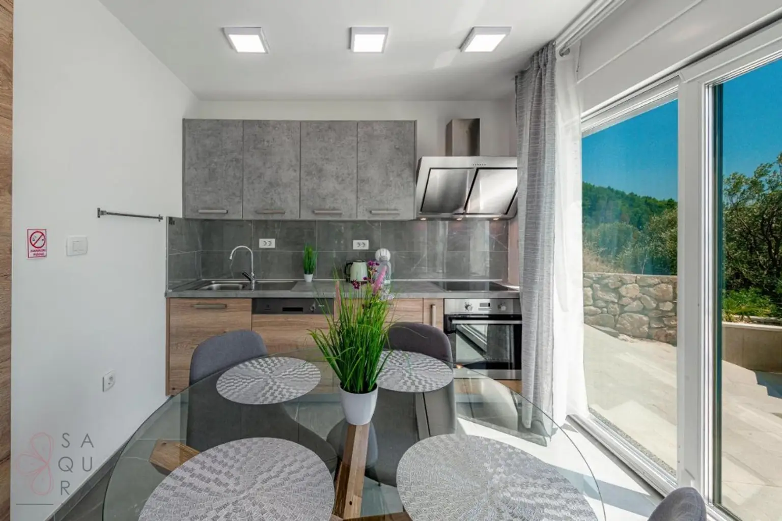 Mediterraner Rückzugsort mit Meerblick – Neubauvilla bei Dubrovnik