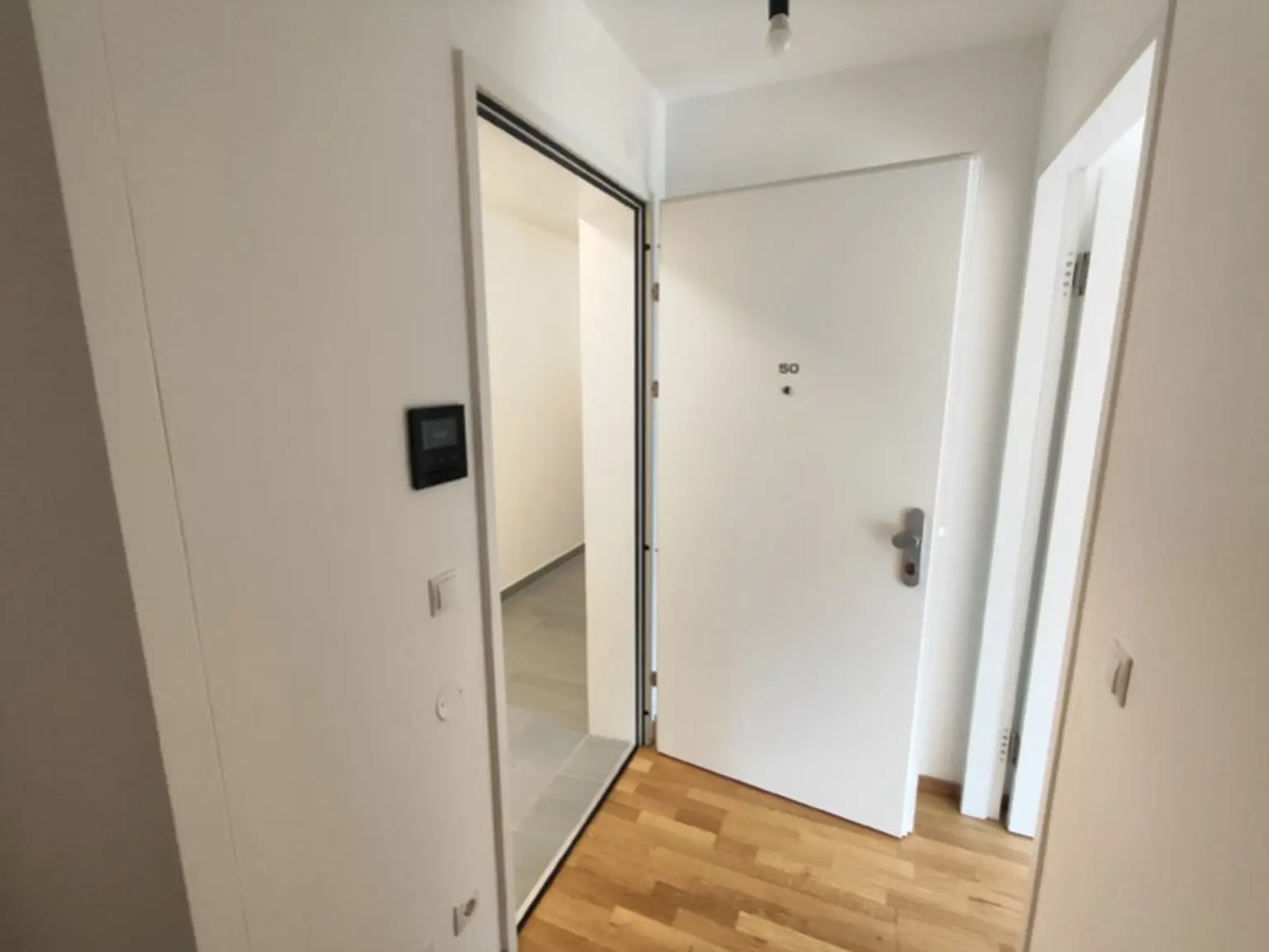 Modern wohnen in Meidling! Neubau 2-Zimmer-Erstbezug mit Balkon im 4. Liftstock - Top50
