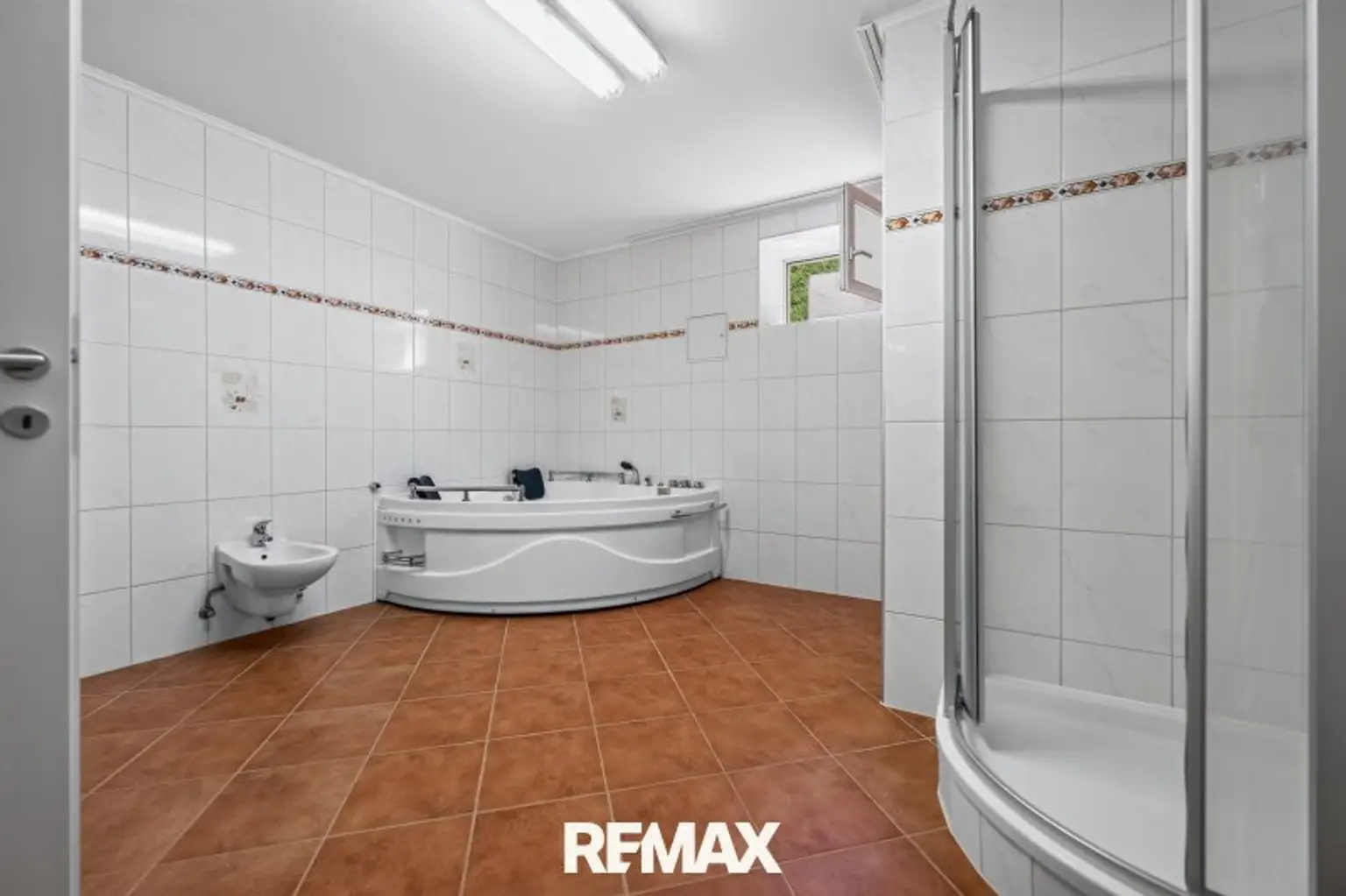 Badezimmer Kellergeschoss