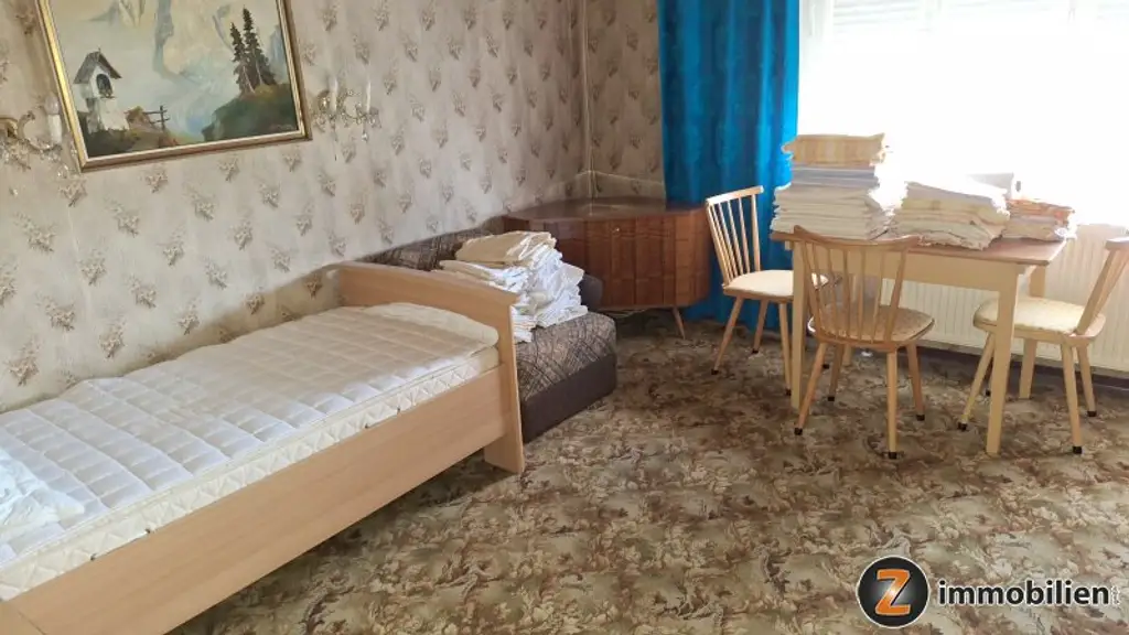 Gepflegtes Wohnhaus in ruhiger Hanglage