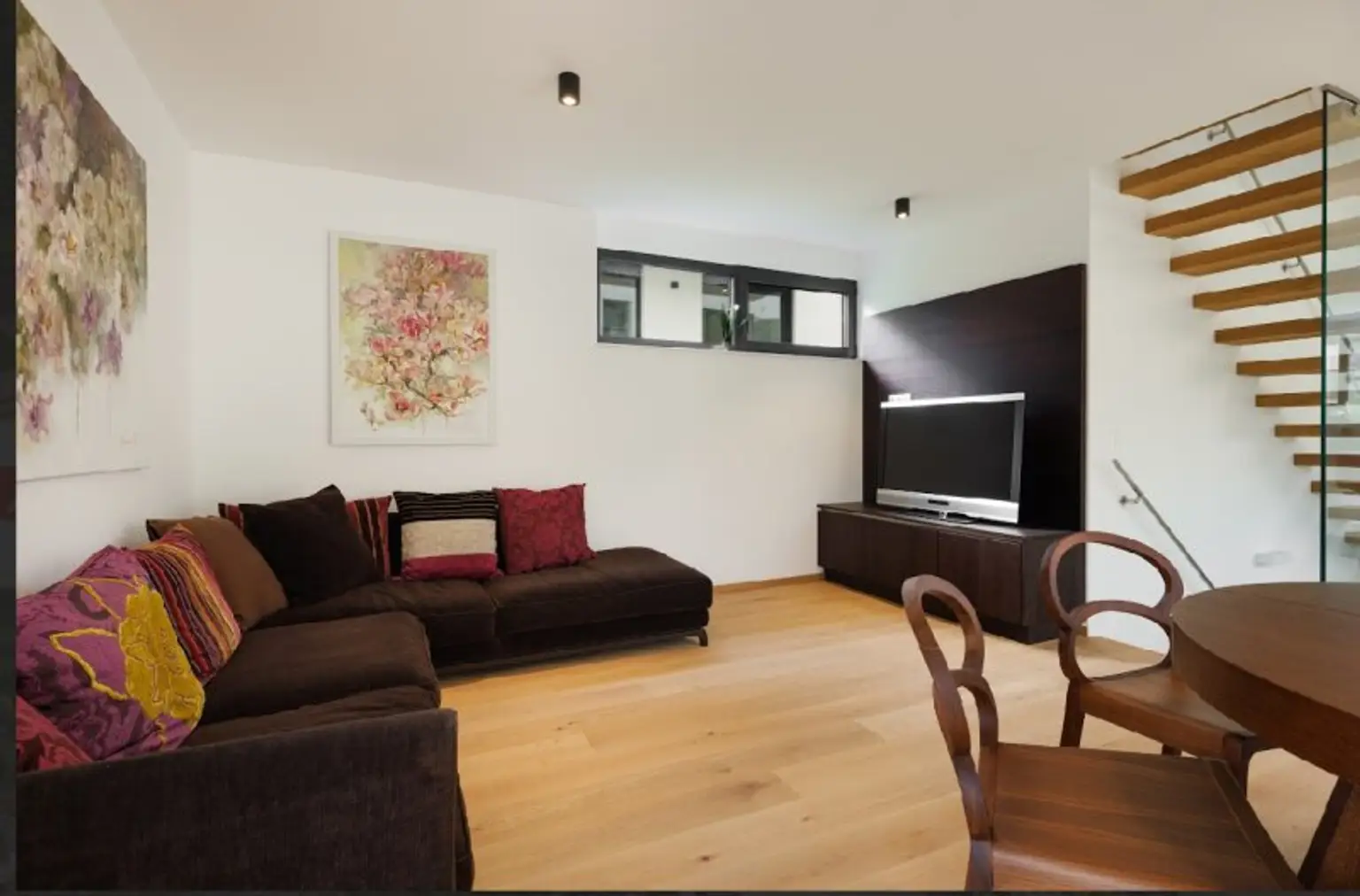 ERSTBEZUG! LUXUS VILLA 1190 MIT DEM WEITBLICK AUF DIE DÖBLINGER WEINBERGE!