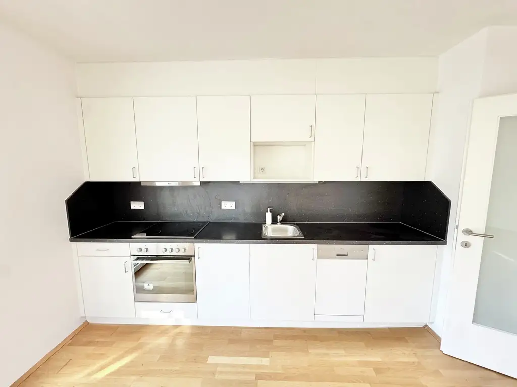 LOGGIATRAUM | OPTIMAL AUFGETEILTE 2 ZIMMER | TOPLAGE IN U-BAHN-NÄHE