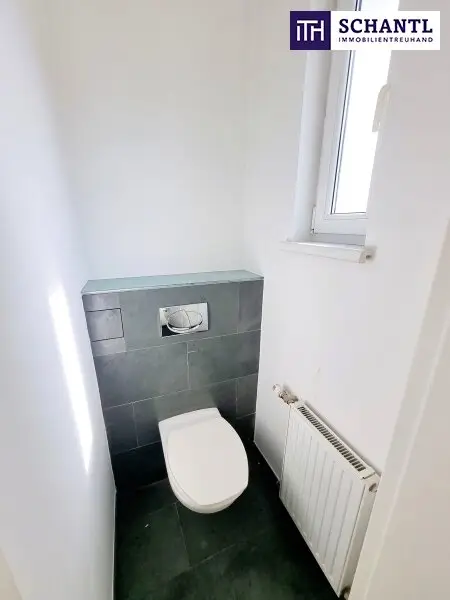 Zwischen Wiener Klassik und Naschmarkt Vibes - Ihr Zuhause mit Charme! Hofseitiger Balkon + Ruhiges Schlafzimmer! HIP und TRENDY die Gegend - Magisch schön das Altbauhaus - Ein MUST HAVE die Wohnung!