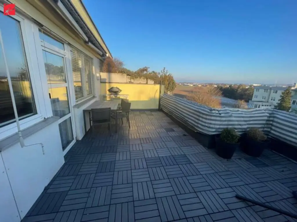 Moderne Maisonette-Wohnung + sonniger Dachterrasse inklusive