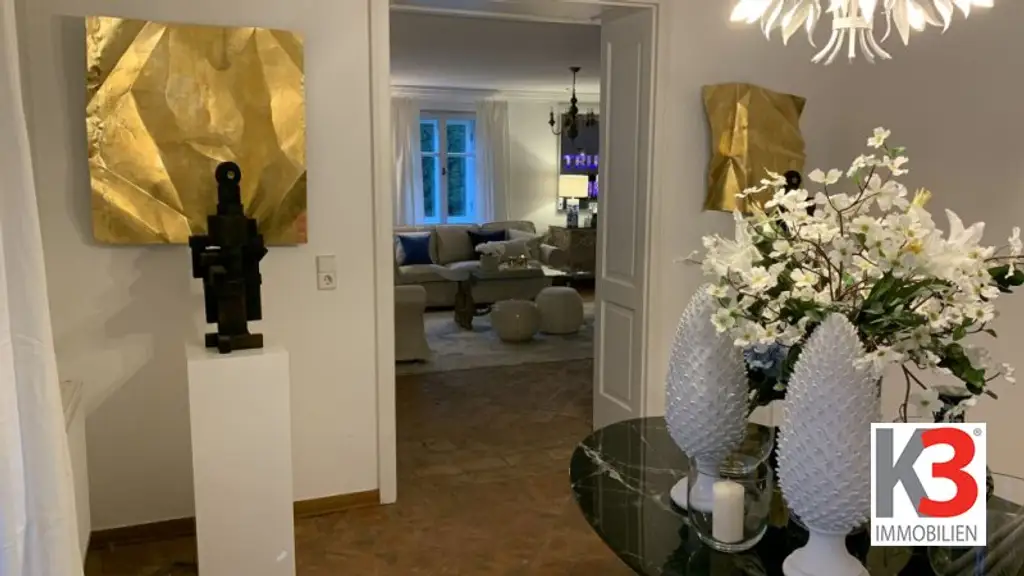 Nur wenige Schritte vom Festspielhaus entfernt-Vorzeigevilla im Stadtzentrum