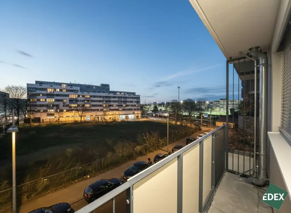 2-Zimmer-Wohnung mit Balkon direkt bei der U3 - perfekt für Singles oder Paare