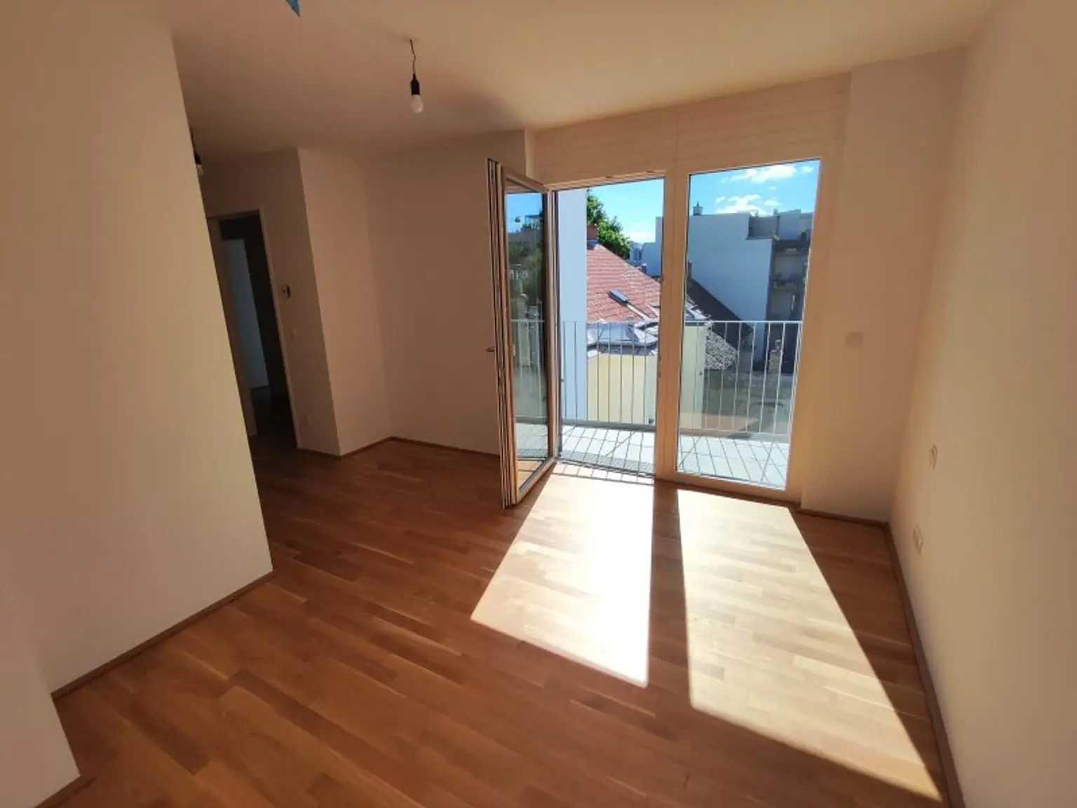 TOP NEUBAU 3-Zimmer-ERSTBEZUG mit Terrasse im 4. OG in 1210 Wien! Top 1/27