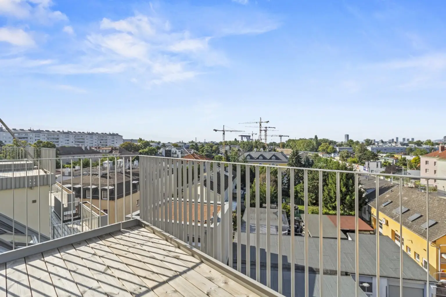 I | ++ OBEN IST ES AM SCHÖNSTEN ++ im PROJEKT KARL74 | Prima Service Immobilien