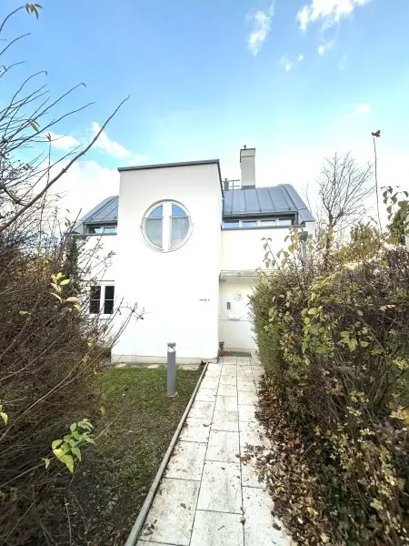 Wohnen mit Weitblick: Stilvolle 2-Ebenen-Wohnung mit Terrassen in der Sieveringerstraße