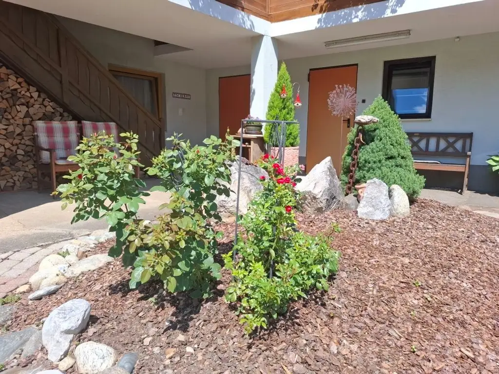 3-Familien-Wohnhaus mit Doppelgarage und Grundstück in sonniger Ruhelage in Pernegg an der Mur zu kaufen !