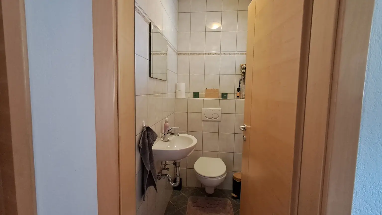 Exklusives Wohnerlebnis in Pfunds: Charmante Terrassenwohnung mit Penthouse-Charakter