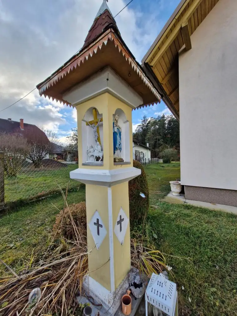 Gepflegtes Haus mit großem Grundstück in Pudlach!