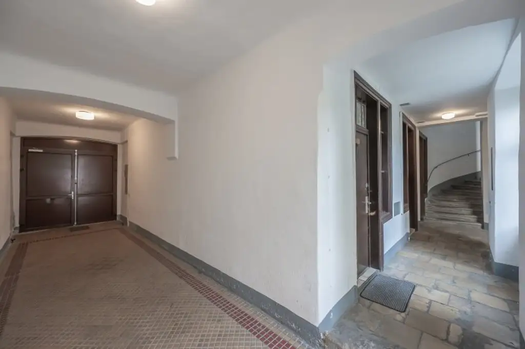 ++NEU++ Für Bastler: Sanierungsbedürftige 1-Zimmer-Wohnung, viel Potenzial!