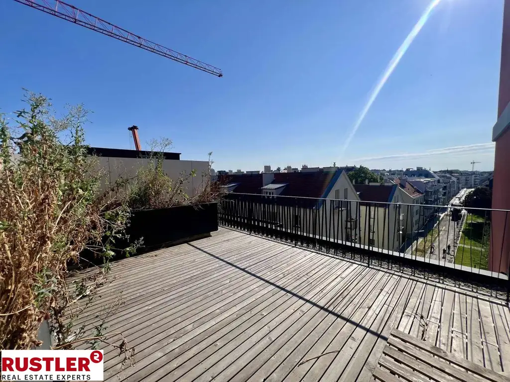 **ATTEMSGARTEN - HOCHWERTIGE 4 Zi WOHNUNG INKL. KÜCHE - 2 TERRASSEN - 2 BÄDER UND FITNESS**