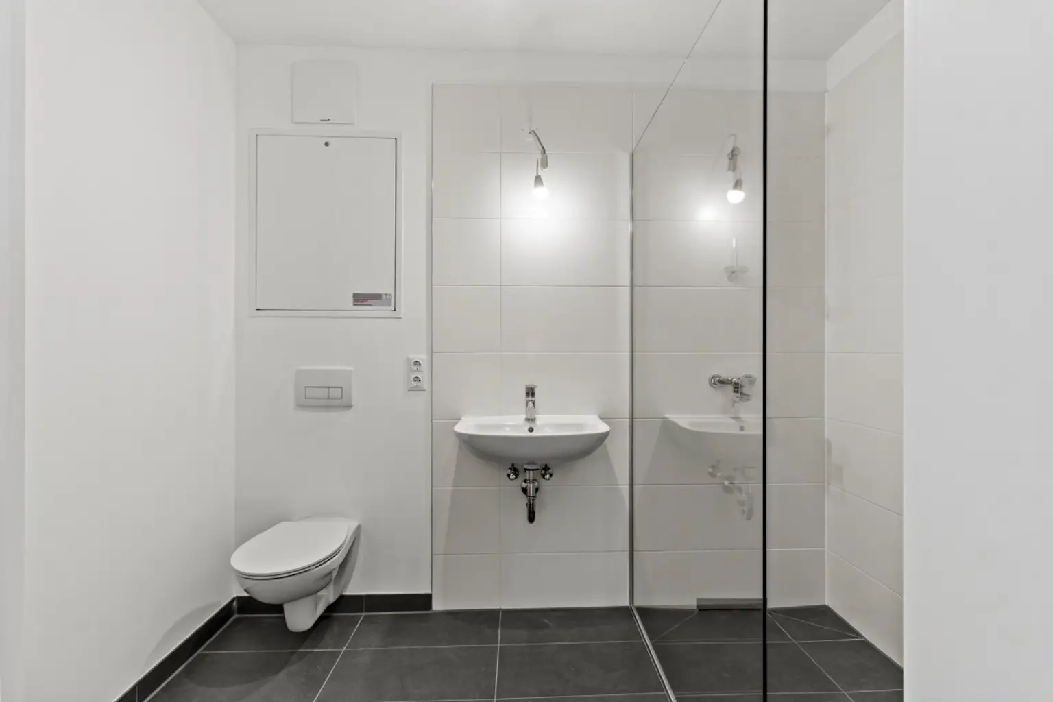 J | ++ WEITBLICK & WOHNKOMFORT ++ DG-Wohnung im PROJEKT KARL74 | Prima Service Immobilien