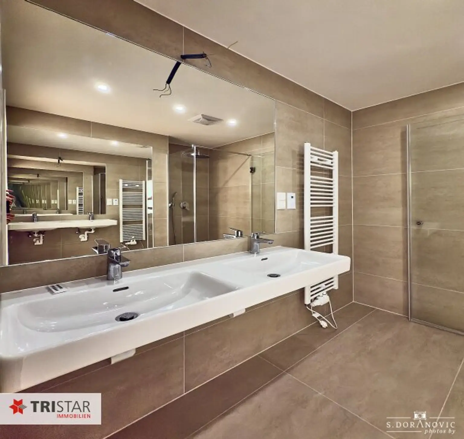 NEU! ++ NÄHE SCHÖNBRUNN ++ EXKLUSIVER DACHAUSBAU IM GRÜNDERZEITHAUS ++ BEZUGSFERTIGES EIGENTUM IN TOPLAGE – 1120 WIEN ++