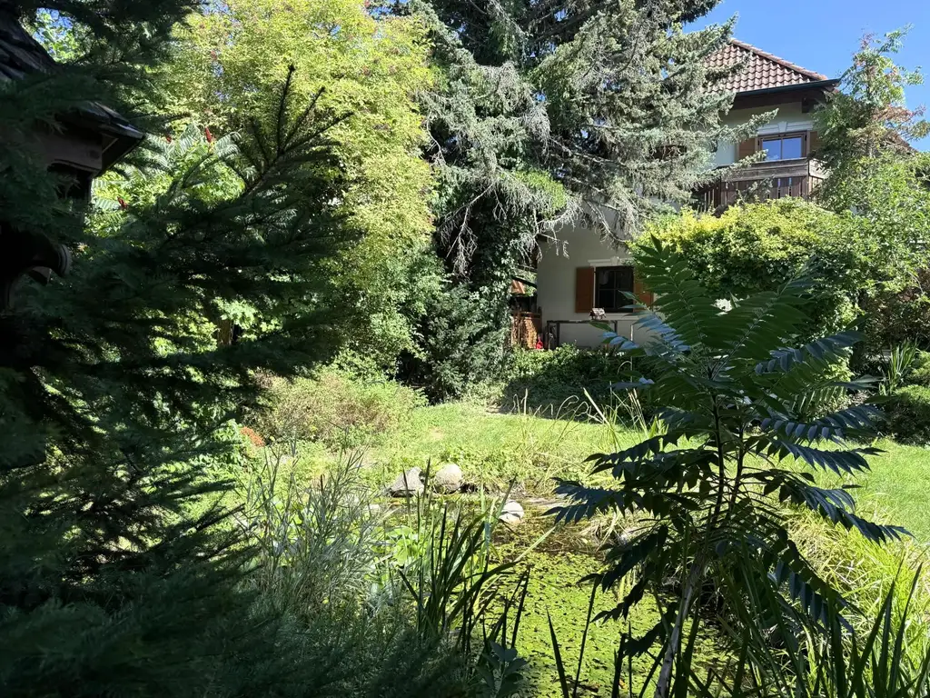 Ein kleines Stück Himmel auf Erden, Einfamilienhaus mit traumhaft schönem Garten // A little piece of heaven on Earth, detached house with beautif //