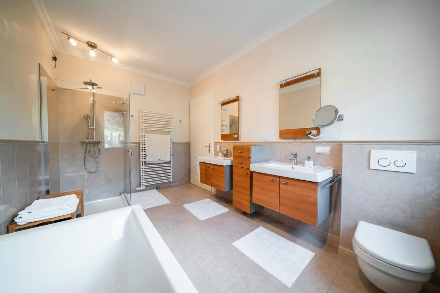Badezimmer EG.