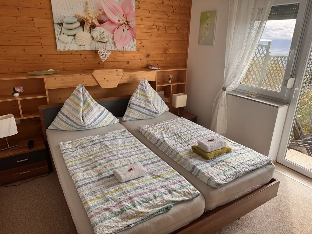 Gästehaus mit 10 Zimmern, privater Wohnung, Restaurant inklusive moderner Gastroküche und Nebengebäude – Ihre perfekte Investitionsmöglichkeit