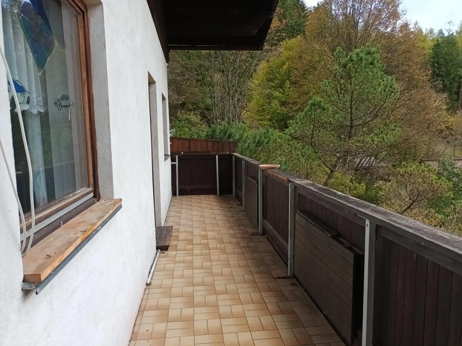 Solides Wohnhaus mit Potenzial in ruhiger Waldrandlage