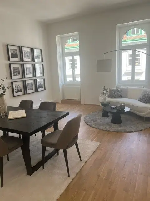 UNBEFRISTET: Charmante Altbauwohnung nahe Volkstheater