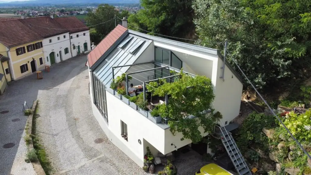 Einzigartige Liegenschaft in der Wachau | Ausgebautes Weinkeller-Loft mit WOW-Faktor