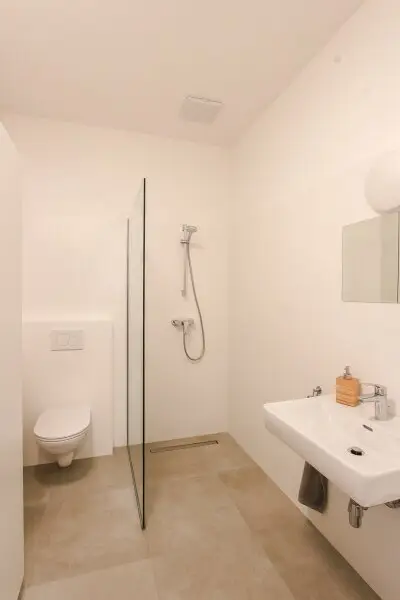 Extravagantes Atelier, Büro oder Mini Apartment mit Innenhof-Terrasse in absoluter Ruhelage! (vermietet bis 31.08.2027)