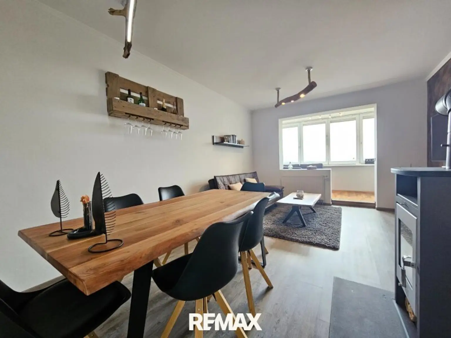 Wohnzimmer mit Loggia