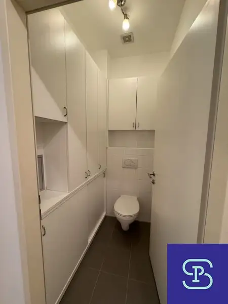 Provisionsfrei: Renovierter 73m² Altbau mit Einbauküche und Lift - 1090 Wien