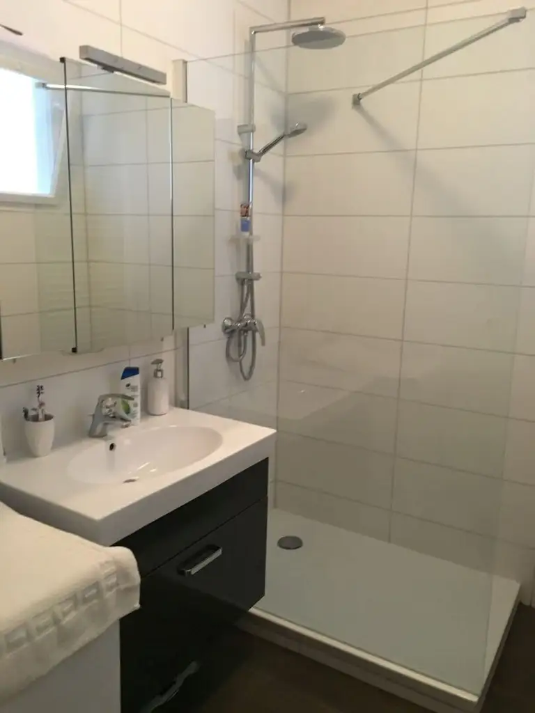 Teilmöblierte 2-Zimmer-Wohnung mit Küchenblock und Loggia in Bruck/Mur zu mieten !