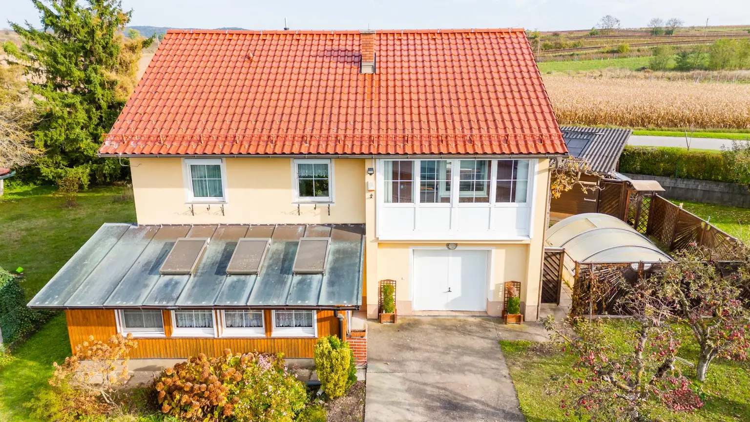 Einfamilienhaus als perfekte Basis für Ihr Traumhaus in der Weinregion Straßertal