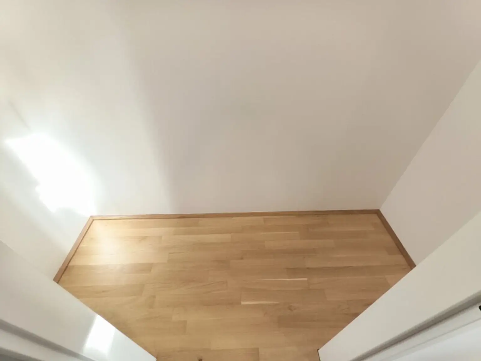 Exklusive 2-Zimmer-Dachgeschosswohnung mit Süd/West-Terrasse – Erstbezug in Toplage Nahe U1 Kagran, Donau Zentrum & Alter Donau