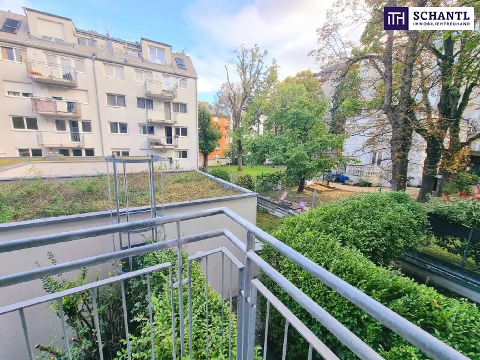 Klein wohnen - groß genießen! Hofseitige Neubauwohnung mit Balkon und Grünblick! Perfekte Raumaufteilung + Beste Vermietbarkeit + Garagenplatz optional! Jetzt zugreifen!