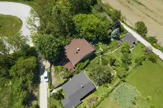 Drohnenblick zum Haus von Norden