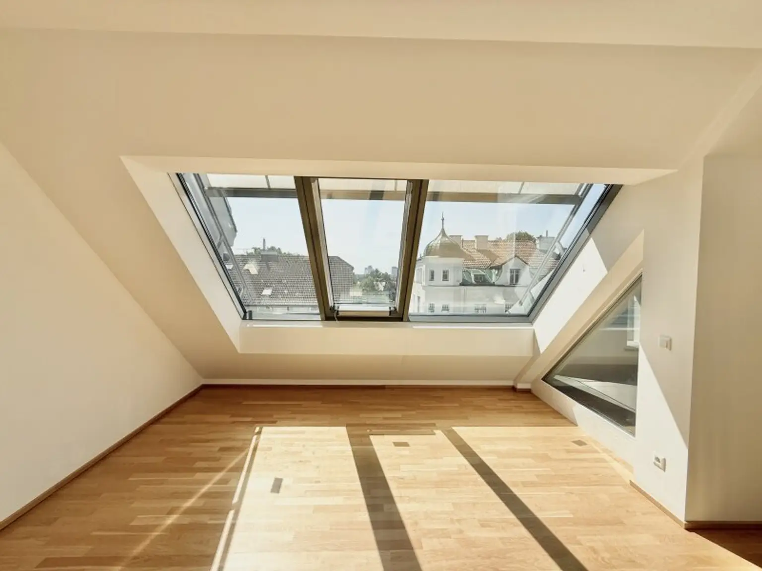 BELGHOFERHAUS 42 - Exklusive 3-Zimmer Penthousewohnung mit direktem Liftzugang und Klimageräten sowie eigener Dachterrasse