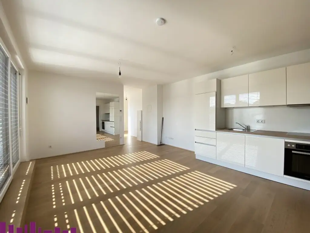 Großzügige 2 Zimmer mir riesiger Terrasse - hell und modern - super Lage!