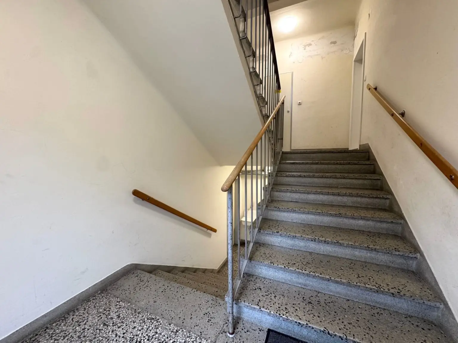 19 | ++ NEU ++ TOP sanierte DREI Zimmer Wohnung | Prima Service Immobilien