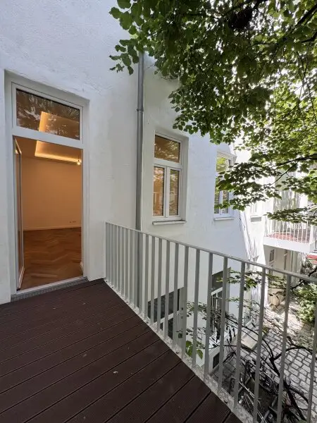 Exklusive 4-Zimmer-Altbauwohnung mit Wohn-Essbereich & zwei Balkonen in Bestlage von Wien-Landstraße 1030 Wien