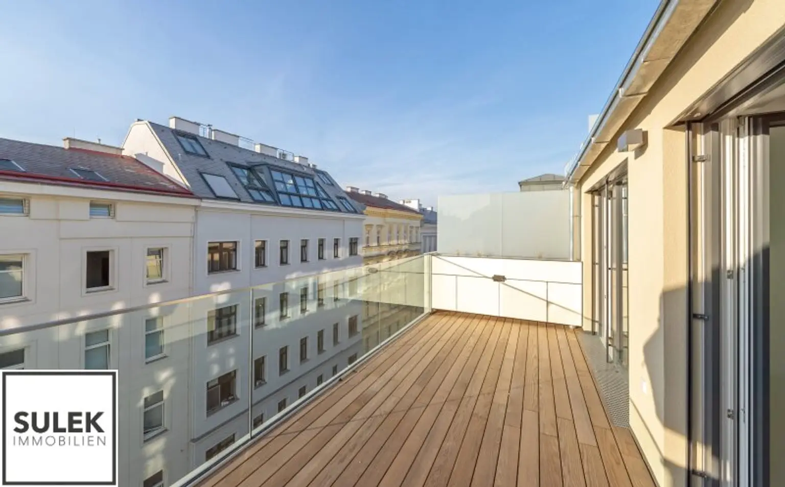 Luxuriöse 2-Zimmer Wohnung mit Terrasse ~ Abendsonne genießen ~ ab Neujahr verfügbar!