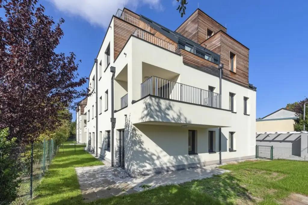 Familienfreundliche 4-Zimmer Wohnung mit Balkon an der Lobau!
