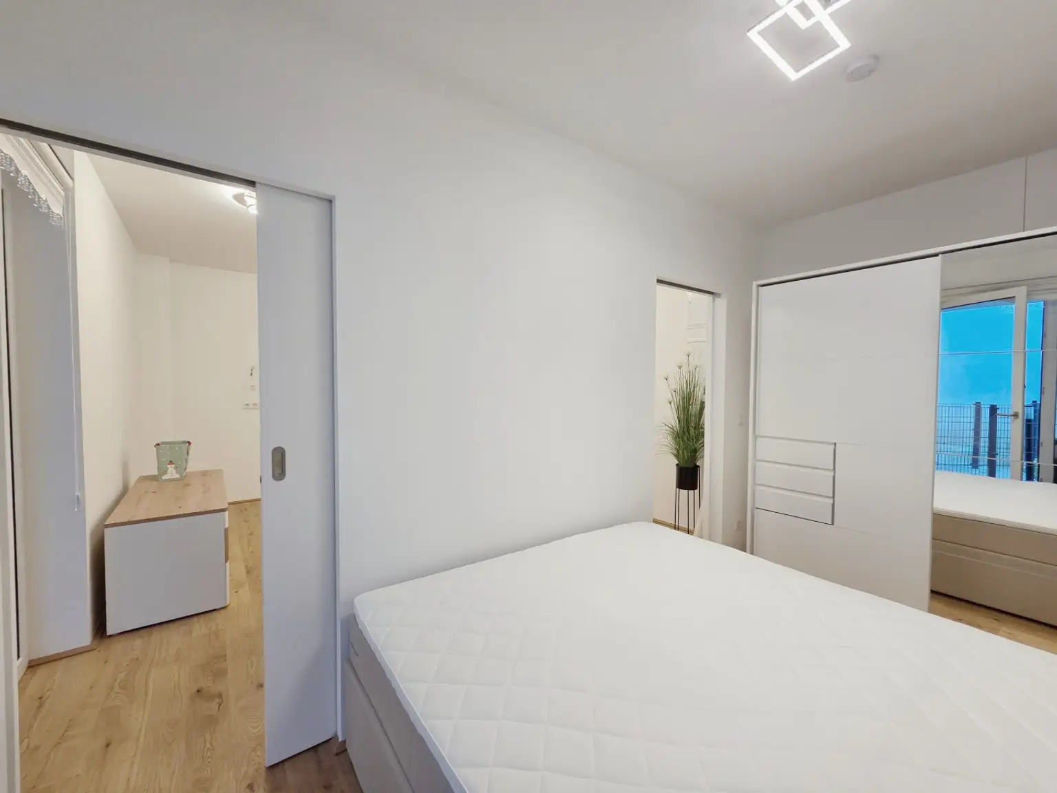 20251016_160622-VSCO